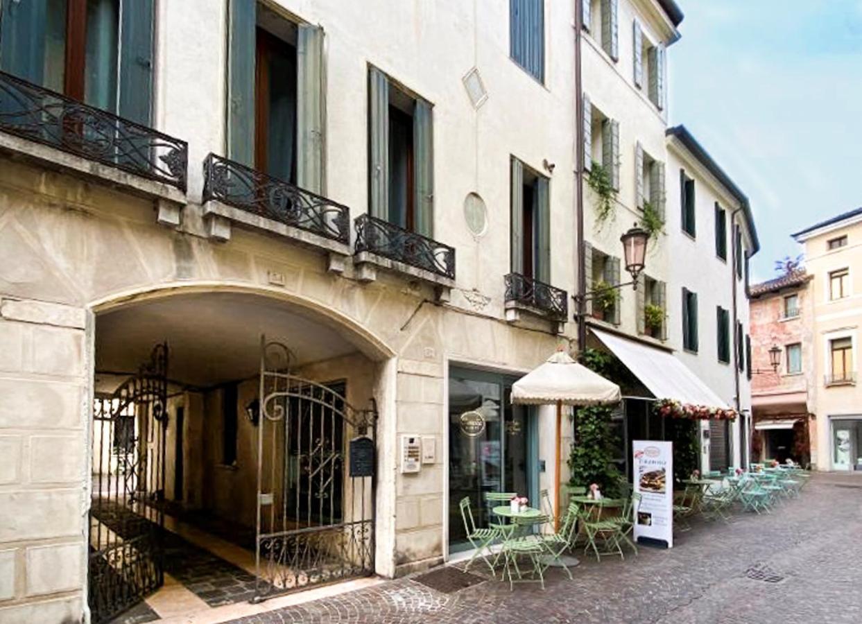 Dolfin Apartment * * * * * Treviso Exterior foto